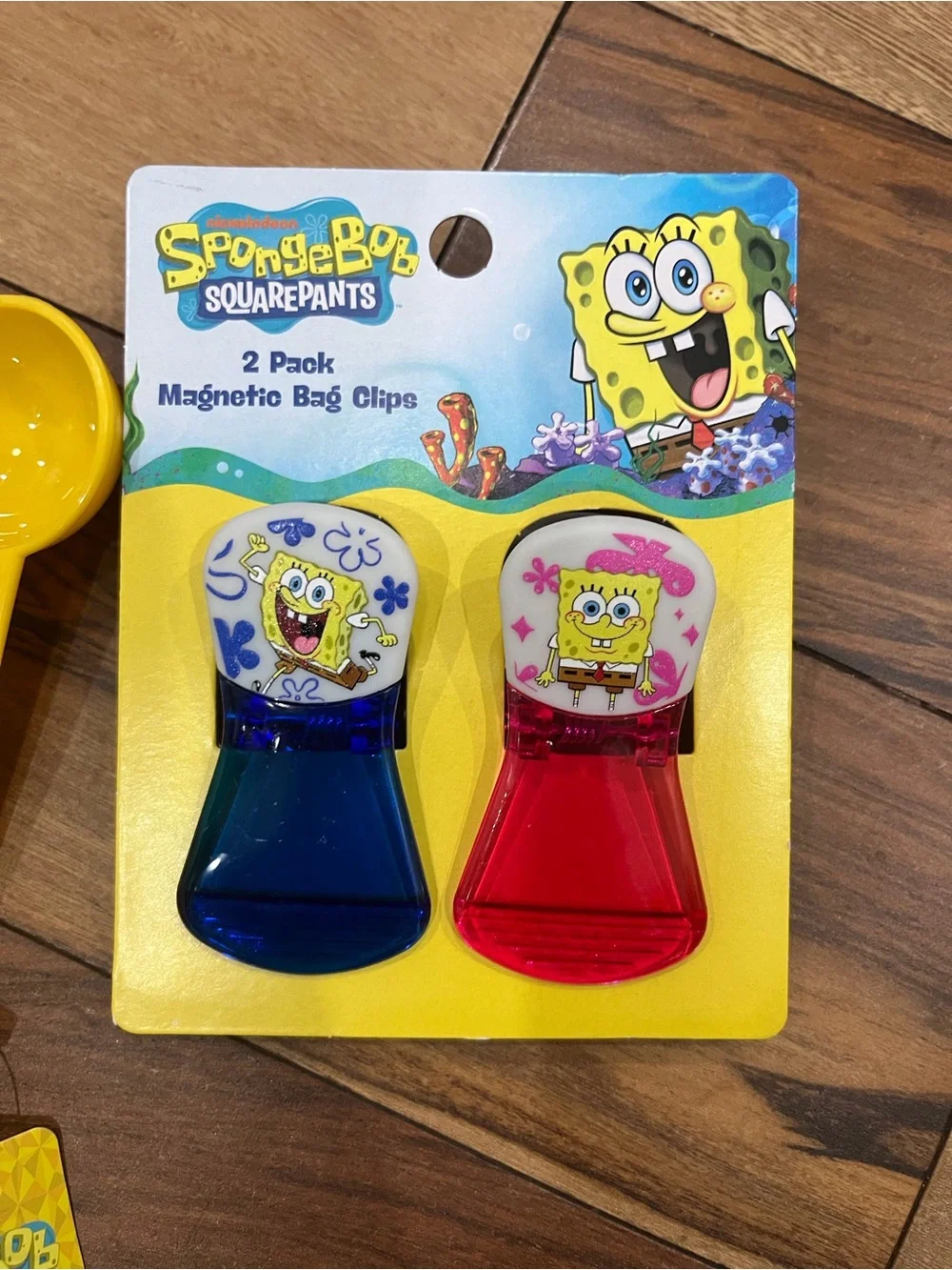 SpongeBob SquarePants Kids Yellow Measuring Spoons & Magnetic Bag Clips Set